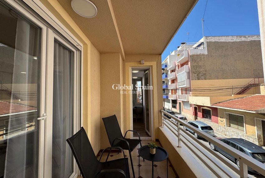 Odsprzedaż - MIESZKANIE -
TORREVIEJA - Playa del Cura