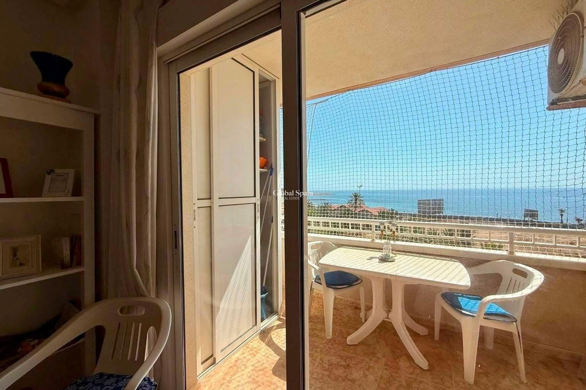 Odsprzedaż - MIESZKANIE -
TORREVIEJA - Playa del Cura