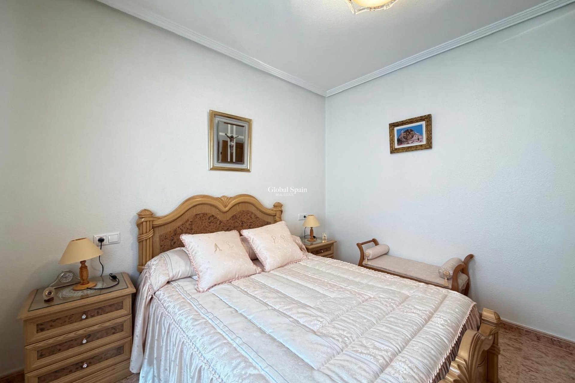 Odsprzedaż - MIESZKANIE -
TORREVIEJA - Playa del Cura