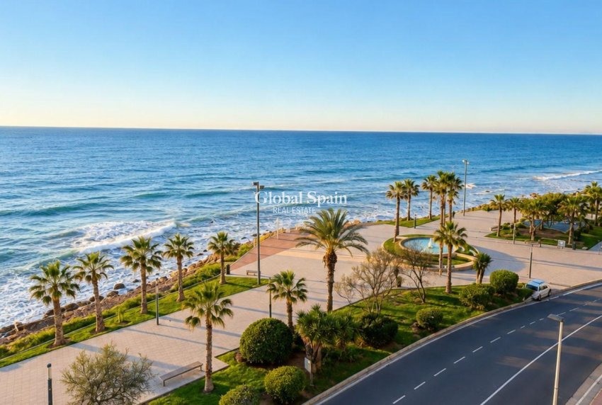 Odsprzedaż - MIESZKANIE -
TORREVIEJA - Playa del Cura
