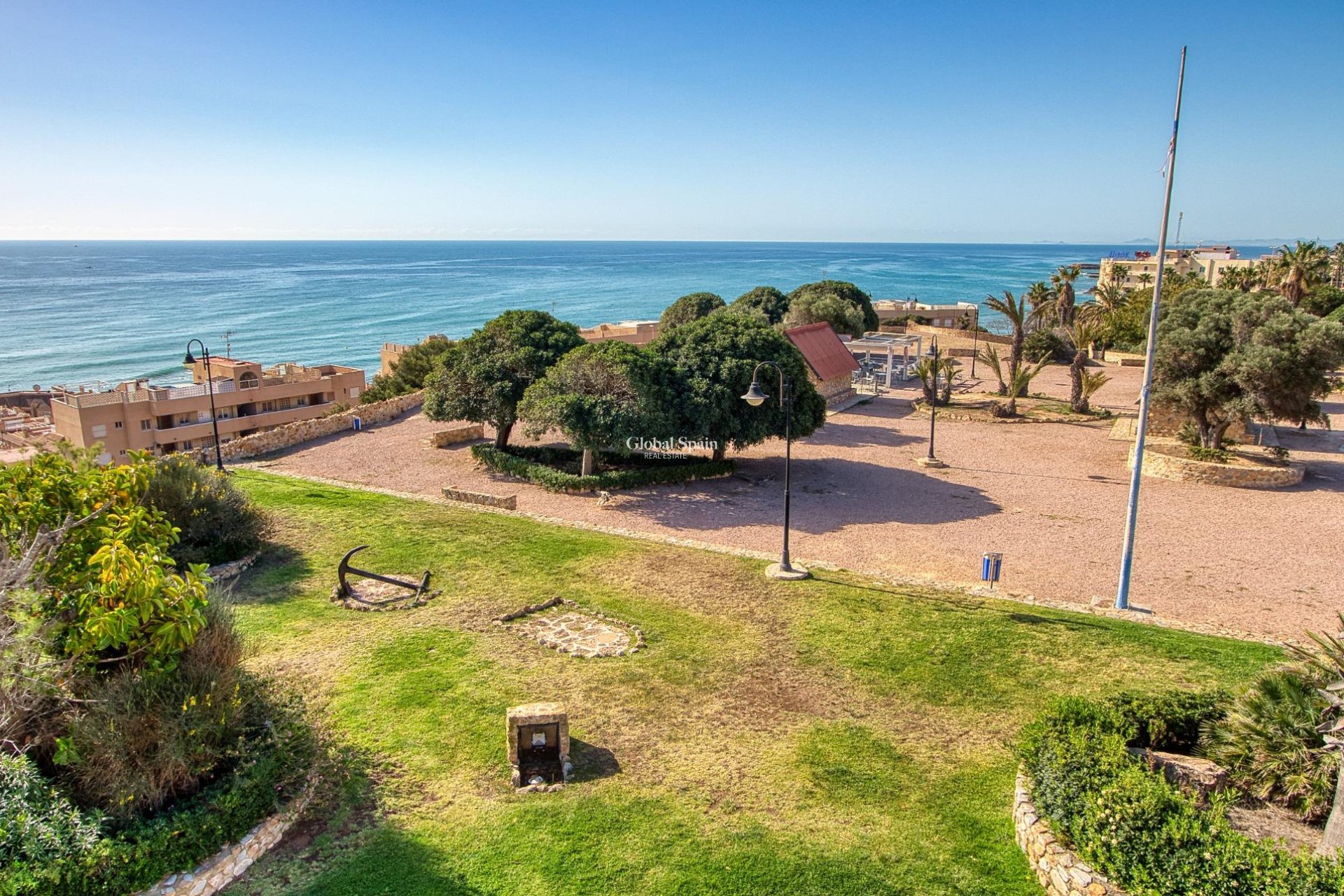 Odsprzedaż - MIESZKANIE -
TORREVIEJA - Playa del cura