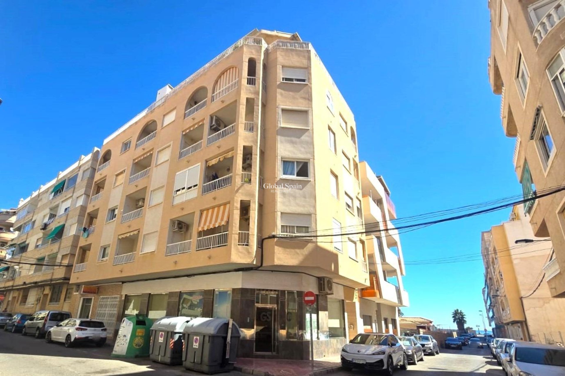 Odsprzedaż - MIESZKANIE -
TORREVIEJA - Playa del Cura