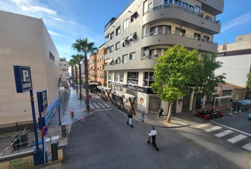 Odsprzedaż - MIESZKANIE -
TORREVIEJA - Playa del Cura