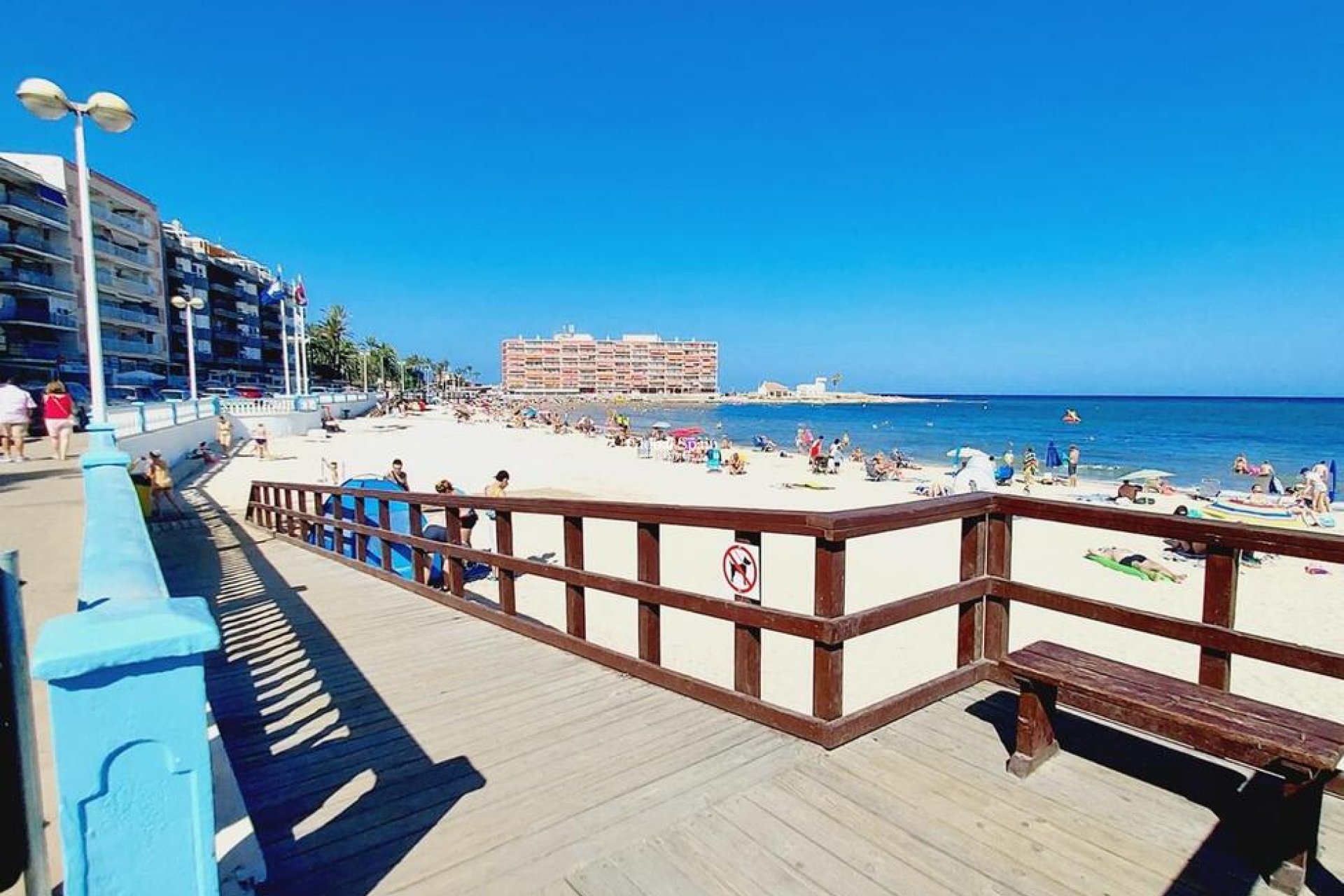 Odsprzedaż - MIESZKANIE -
TORREVIEJA - PLAYA LOS LOCOS