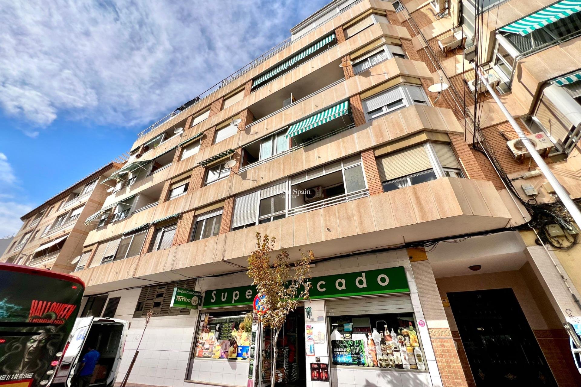 Odsprzedaż - MIESZKANIE -
TORREVIEJA - Puerto Deportivo