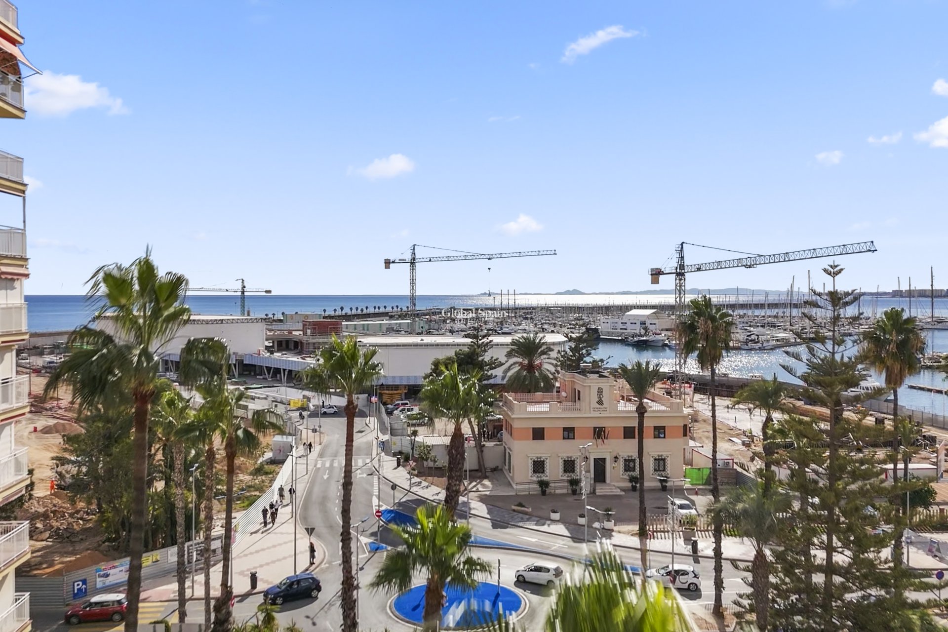 Odsprzedaż - MIESZKANIE -
TORREVIEJA - Puerto