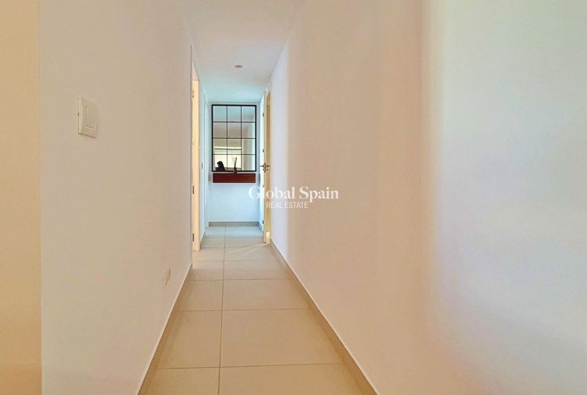 Odsprzedaż - MIESZKANIE -
TORREVIEJA - Punta Prima