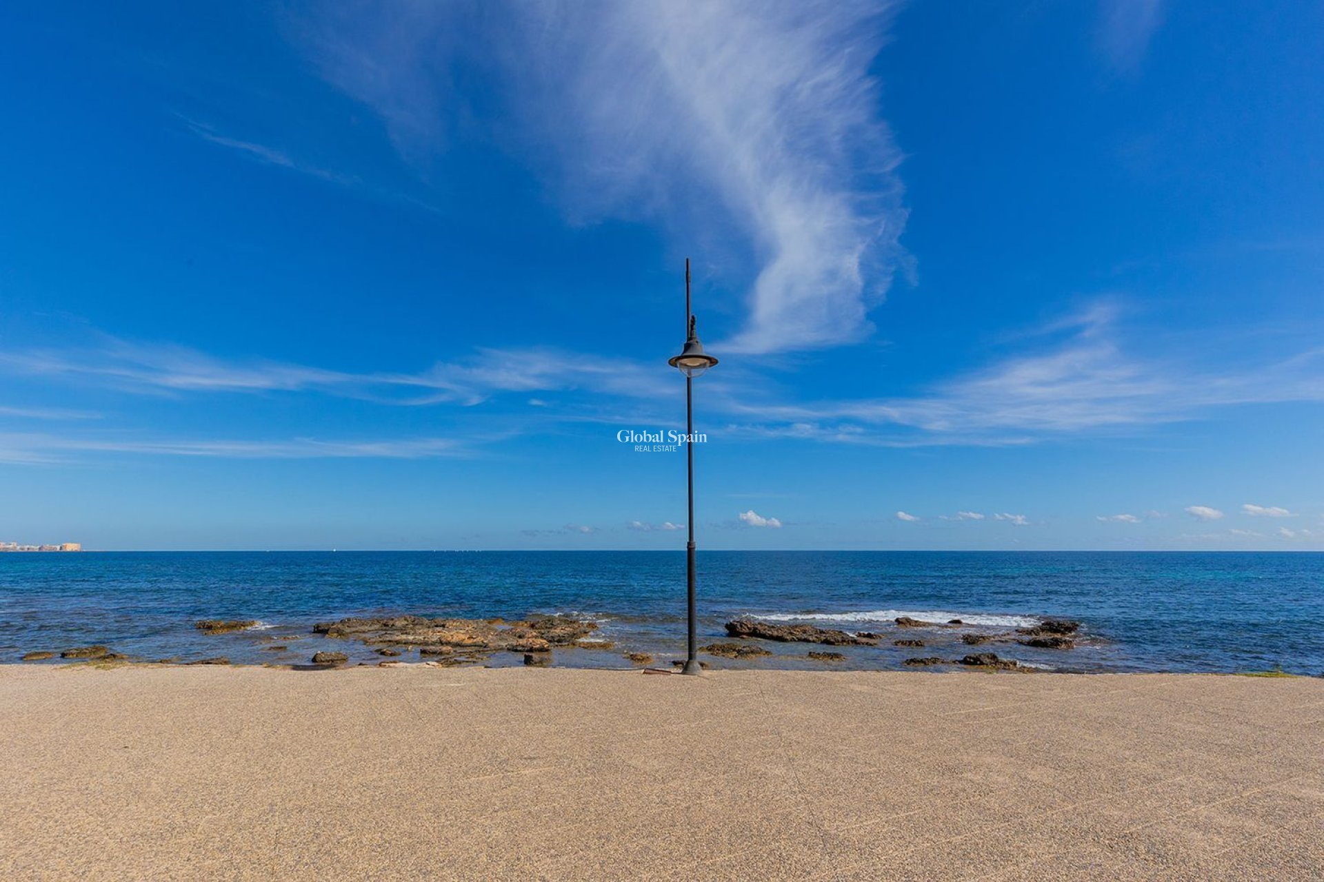 Odsprzedaż - MIESZKANIE -
TORREVIEJA - Punta Prima