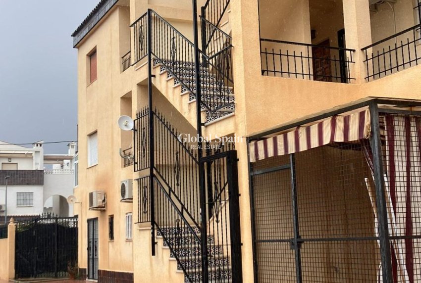 Odsprzedaż - MIESZKANIE -
TORREVIEJA - Punta Prima