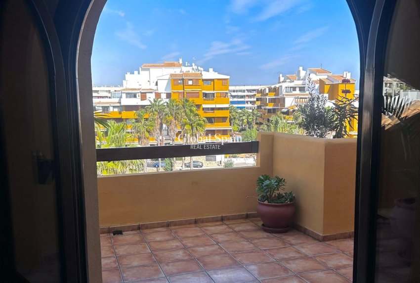 Odsprzedaż - MIESZKANIE -
TORREVIEJA - Punta Prima