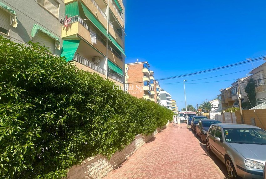 Odsprzedaż - MIESZKANIE -
TORREVIEJA - Punta Prima