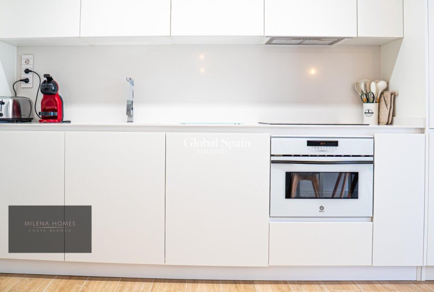 Odsprzedaż - MIESZKANIE -
TORREVIEJA - Punta Prima