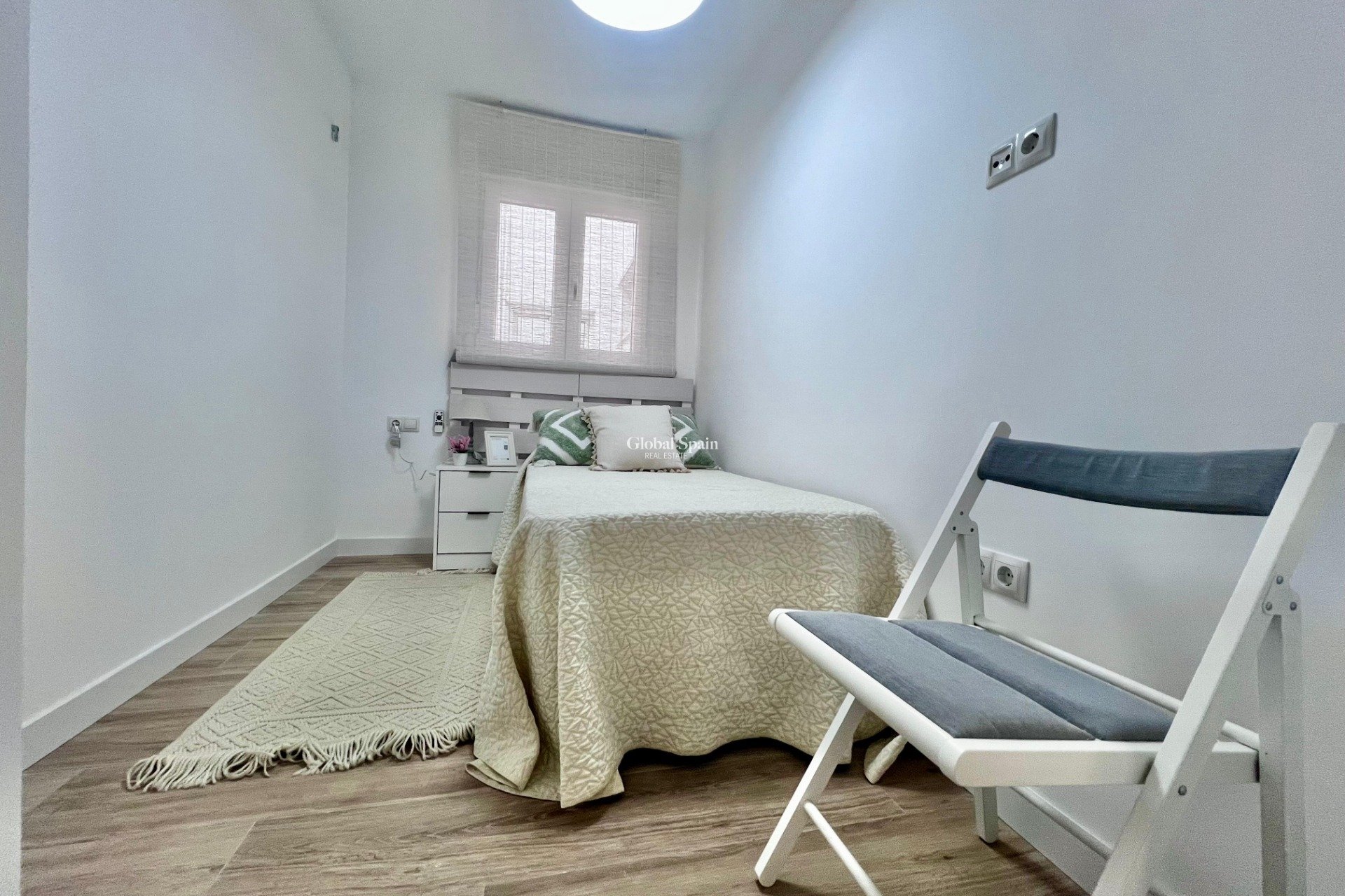 Odsprzedaż - MIESZKANIE -
TORREVIEJA - Punta prima