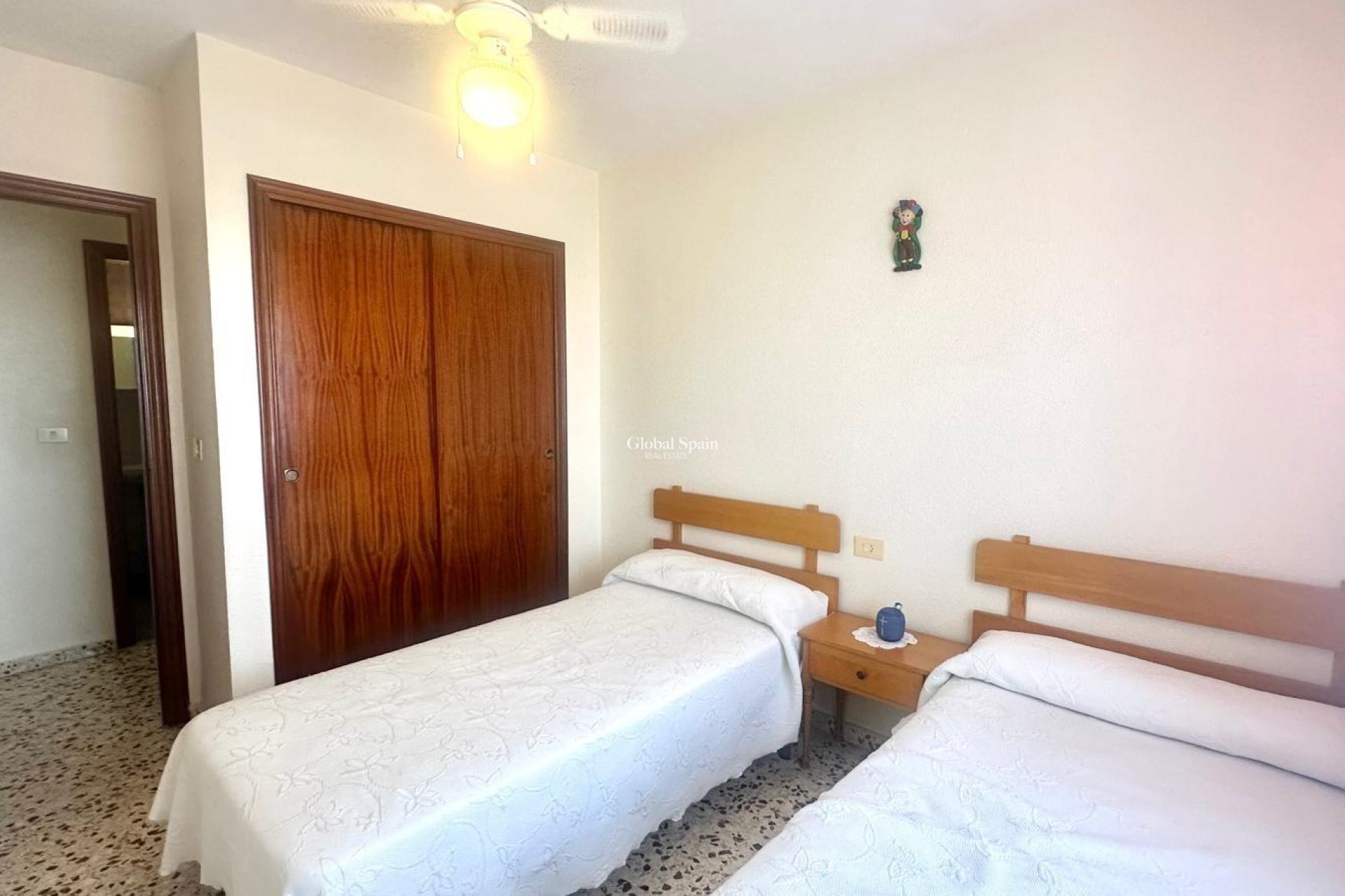 Odsprzedaż - MIESZKANIE -
TORREVIEJA - Punta Prima