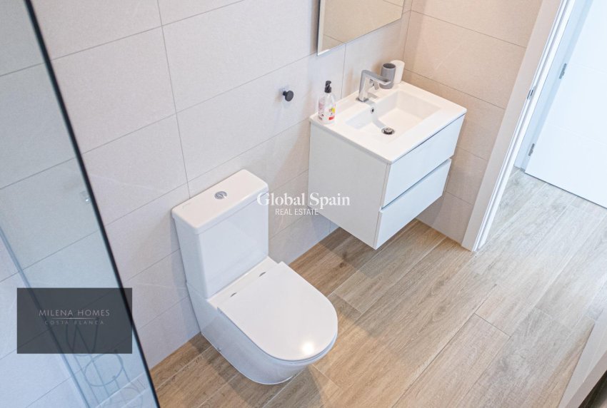 Odsprzedaż - MIESZKANIE -
TORREVIEJA - Punta Prima