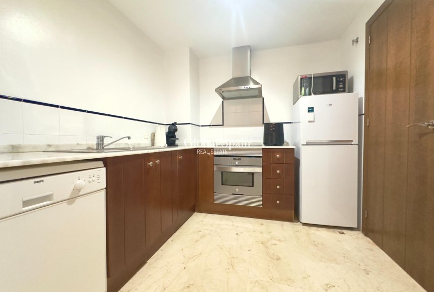 Odsprzedaż - MIESZKANIE -
TORREVIEJA - Punta prima