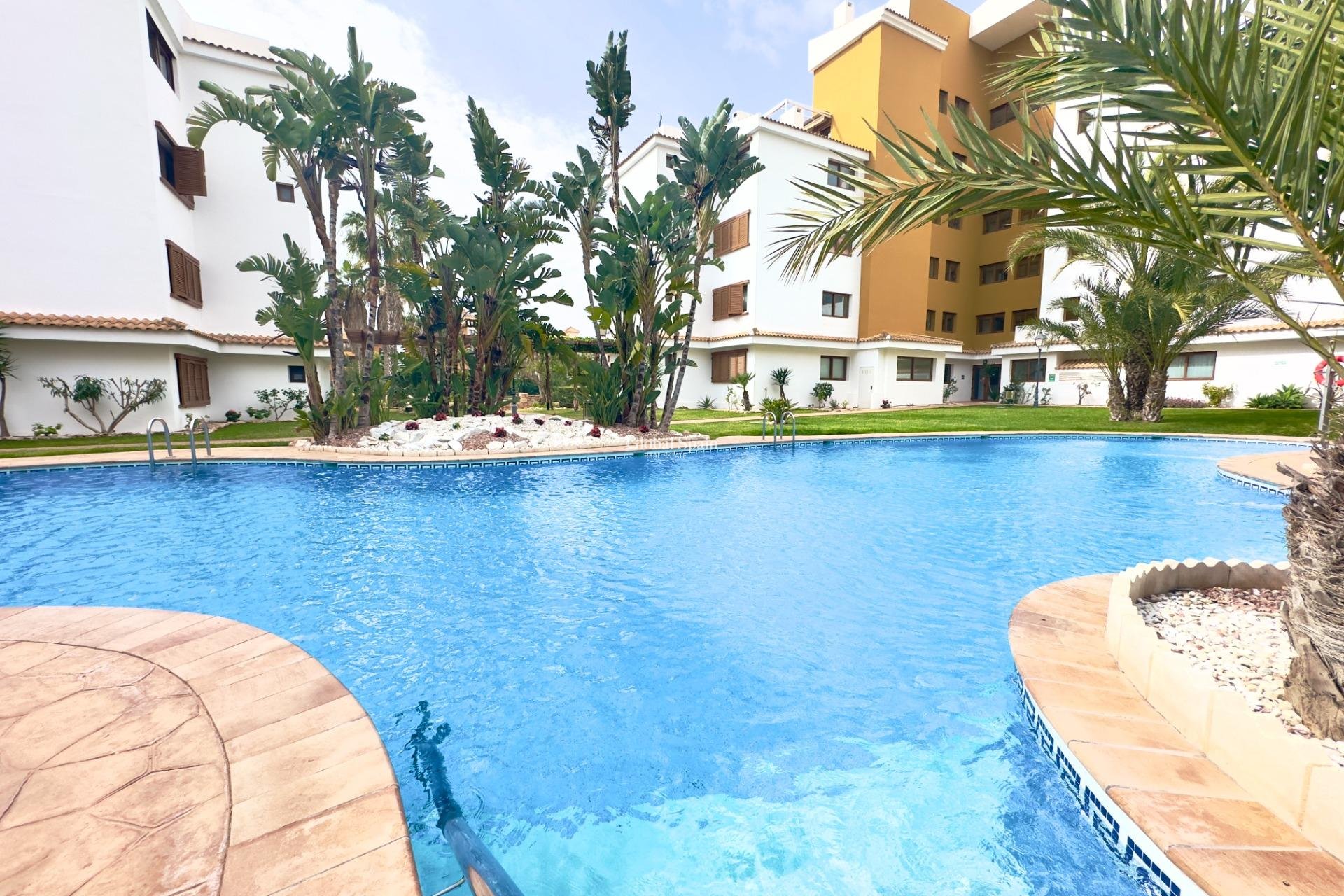 Odsprzedaż - MIESZKANIE -
TORREVIEJA - Punta prima