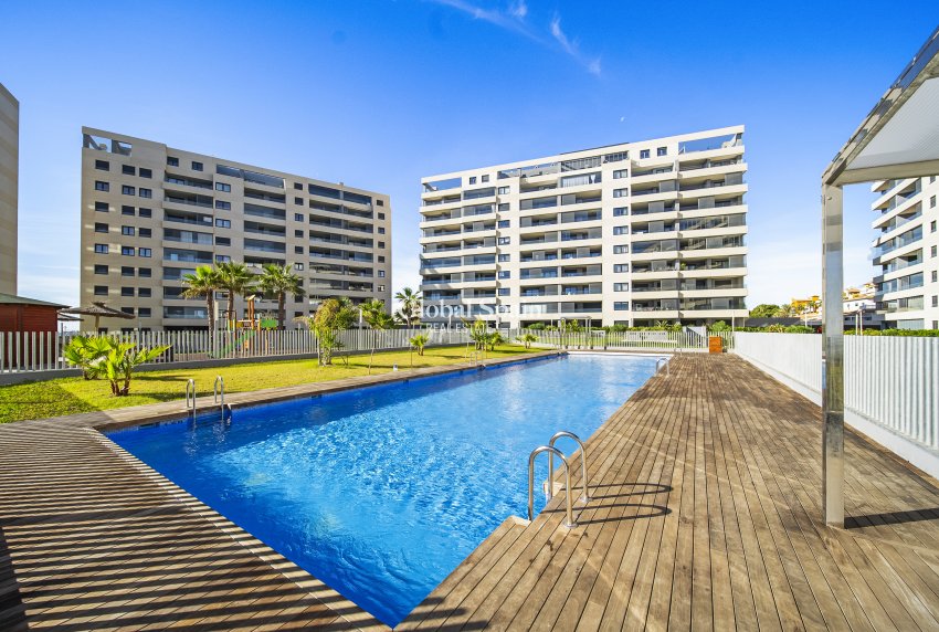 Odsprzedaż - MIESZKANIE -
TORREVIEJA - Punta prima