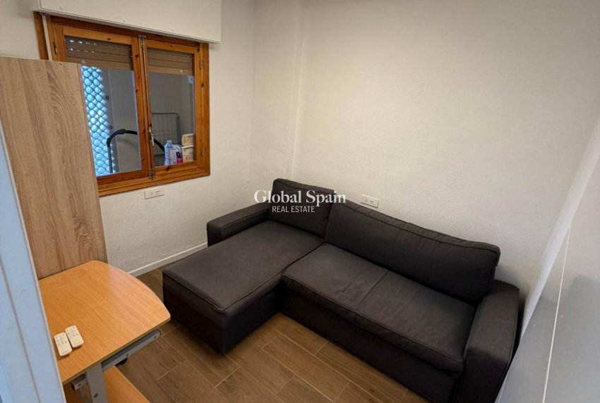 Odsprzedaż - MIESZKANIE -
TORREVIEJA - Punta Prima
