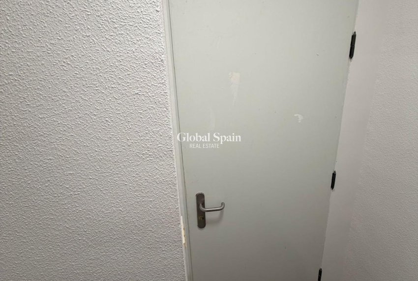 Odsprzedaż - MIESZKANIE -
TORREVIEJA - Punta Prima