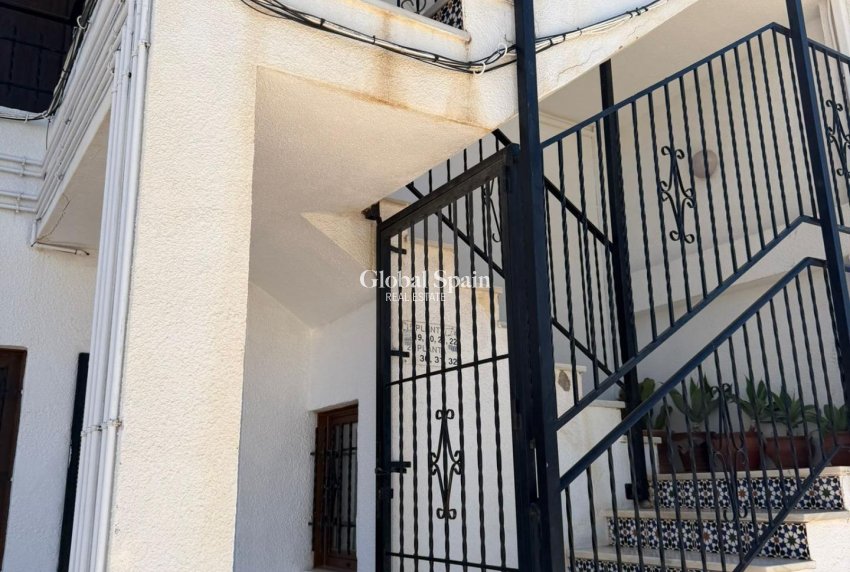 Odsprzedaż - MIESZKANIE -
TORREVIEJA - Punta Prima