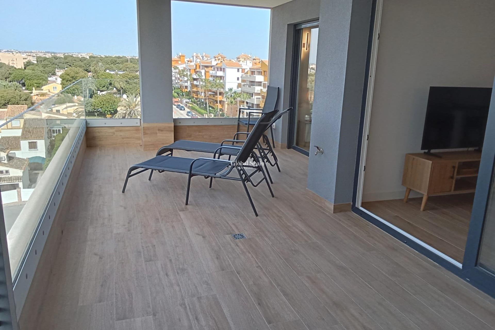 Odsprzedaż - MIESZKANIE -
TORREVIEJA - Punta Prima