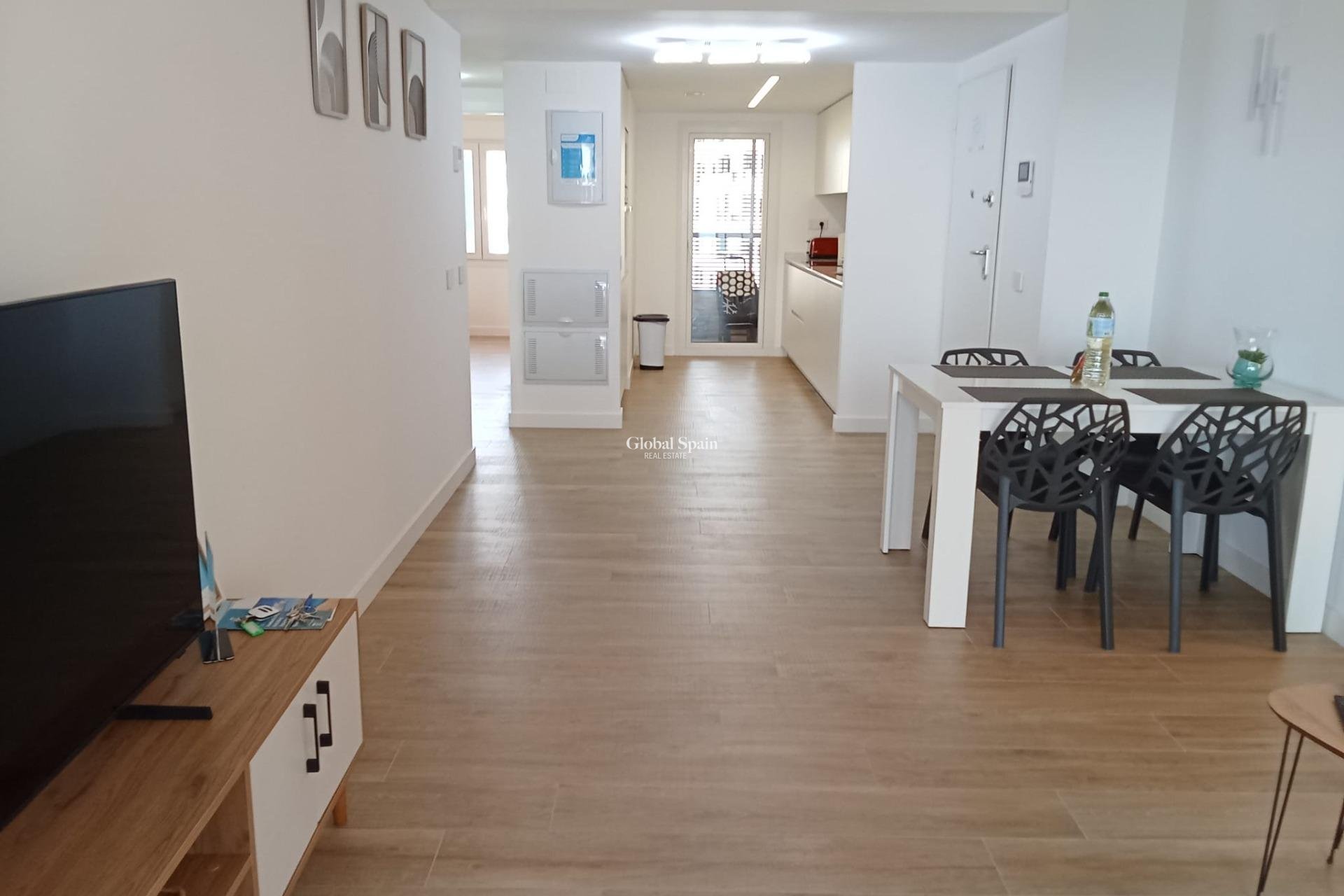 Odsprzedaż - MIESZKANIE -
TORREVIEJA - Punta Prima