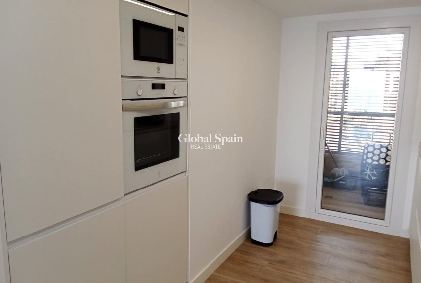 Odsprzedaż - MIESZKANIE -
TORREVIEJA - Punta Prima