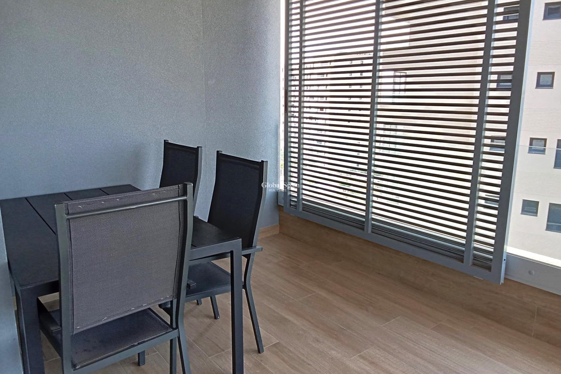 Odsprzedaż - MIESZKANIE -
TORREVIEJA - Punta Prima