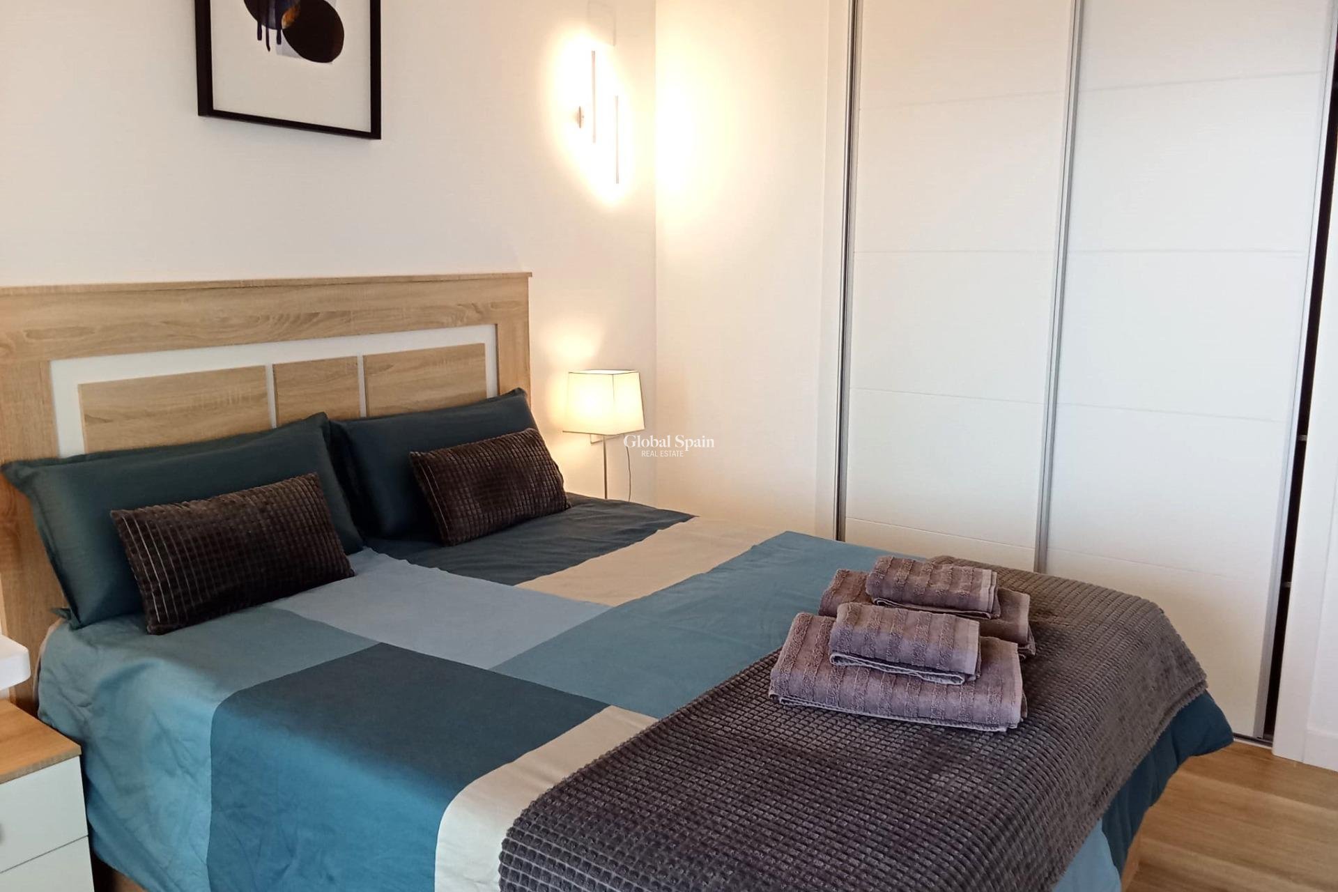 Odsprzedaż - MIESZKANIE -
TORREVIEJA - Punta Prima