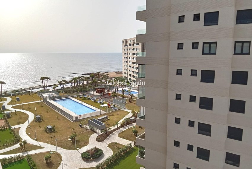 Odsprzedaż - MIESZKANIE -
TORREVIEJA - Punta Prima