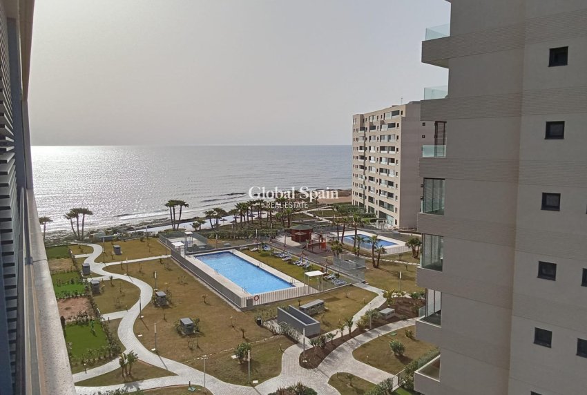 Odsprzedaż - MIESZKANIE -
TORREVIEJA - Punta Prima