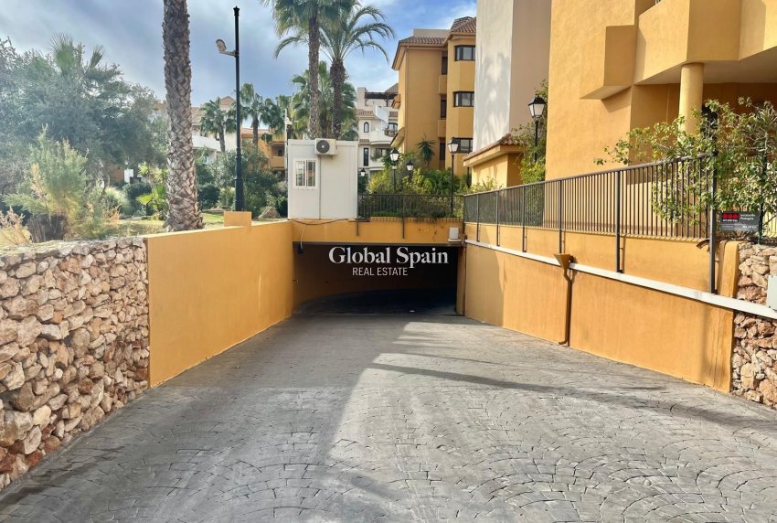 Odsprzedaż - MIESZKANIE -
TORREVIEJA - Punta Prima