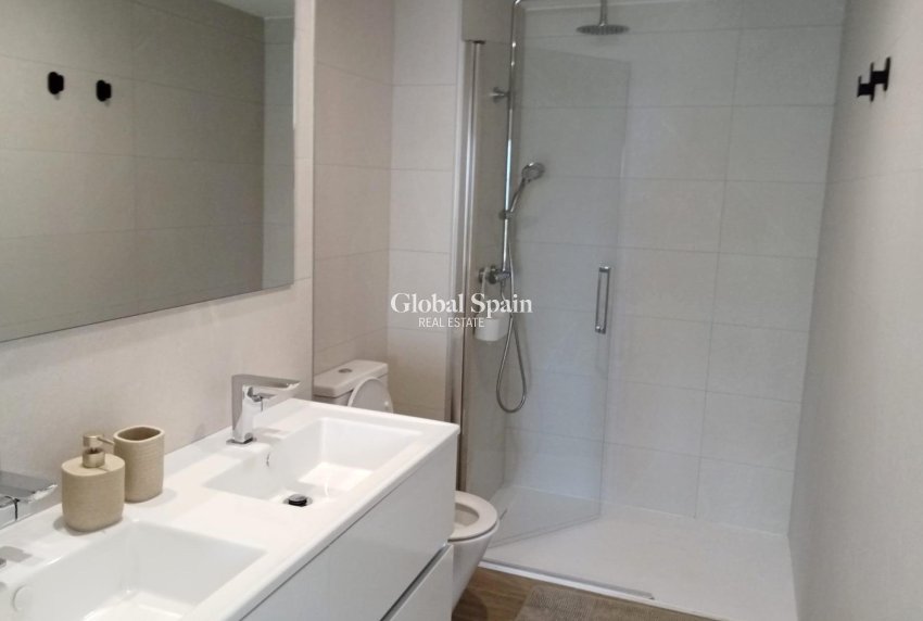 Odsprzedaż - MIESZKANIE -
TORREVIEJA - Punta Prima