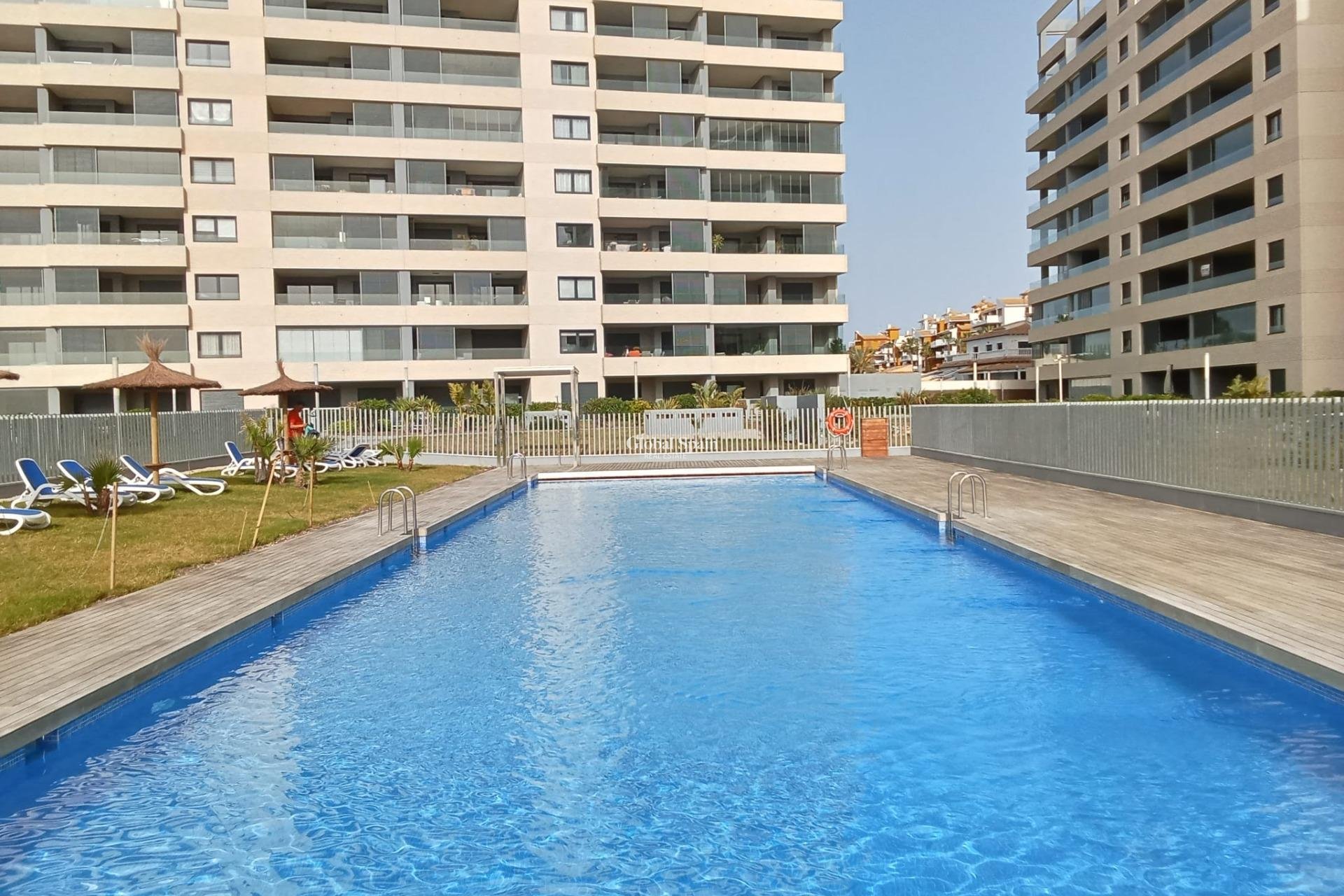 Odsprzedaż - MIESZKANIE -
TORREVIEJA - Punta Prima