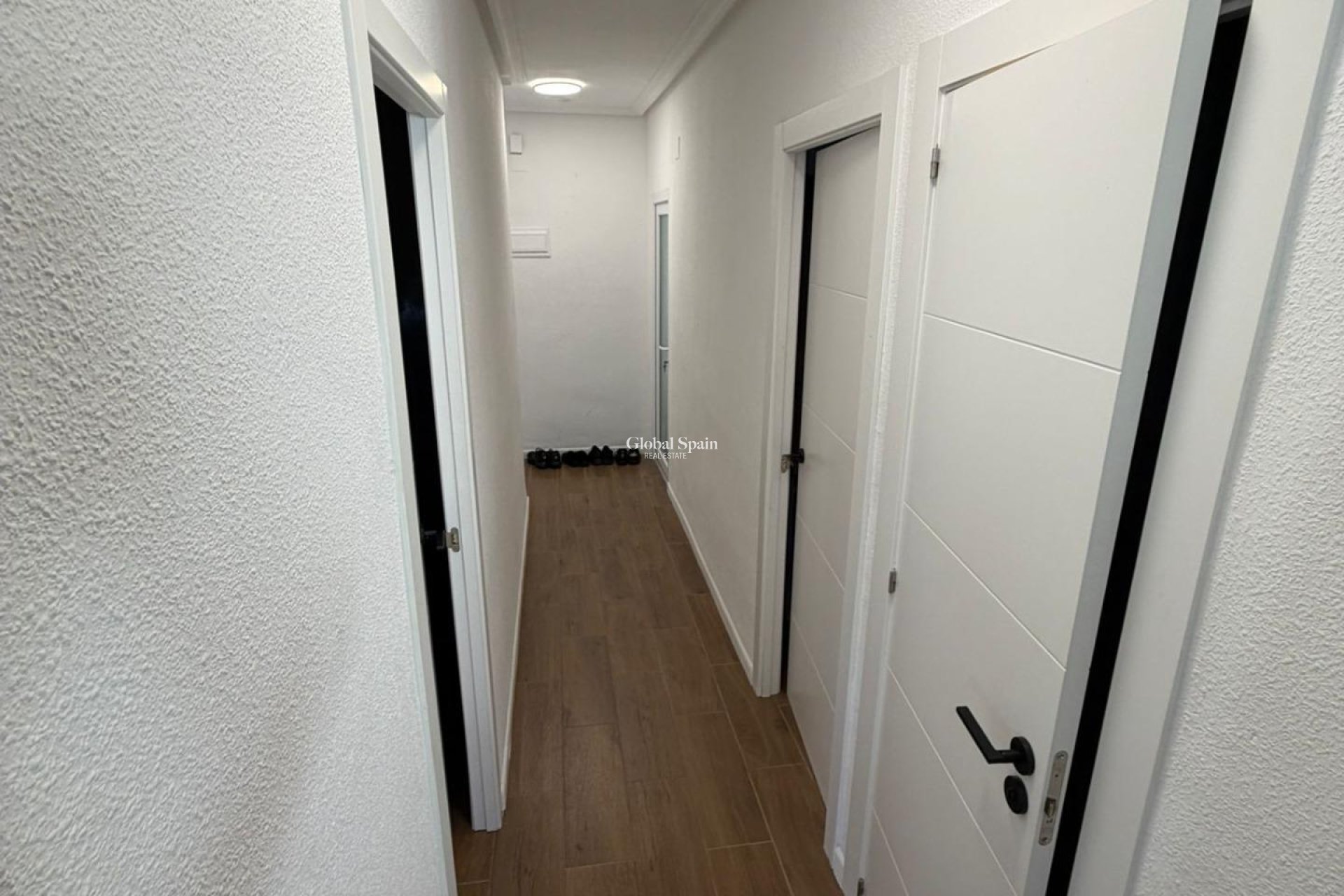 Odsprzedaż - MIESZKANIE -
TORREVIEJA - Punta Prima