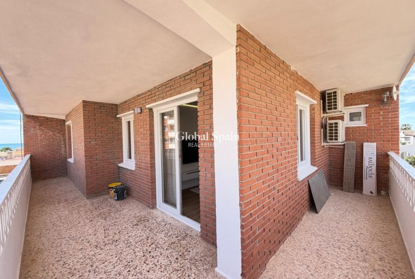 Odsprzedaż - MIESZKANIE -
TORREVIEJA - Punta Prima