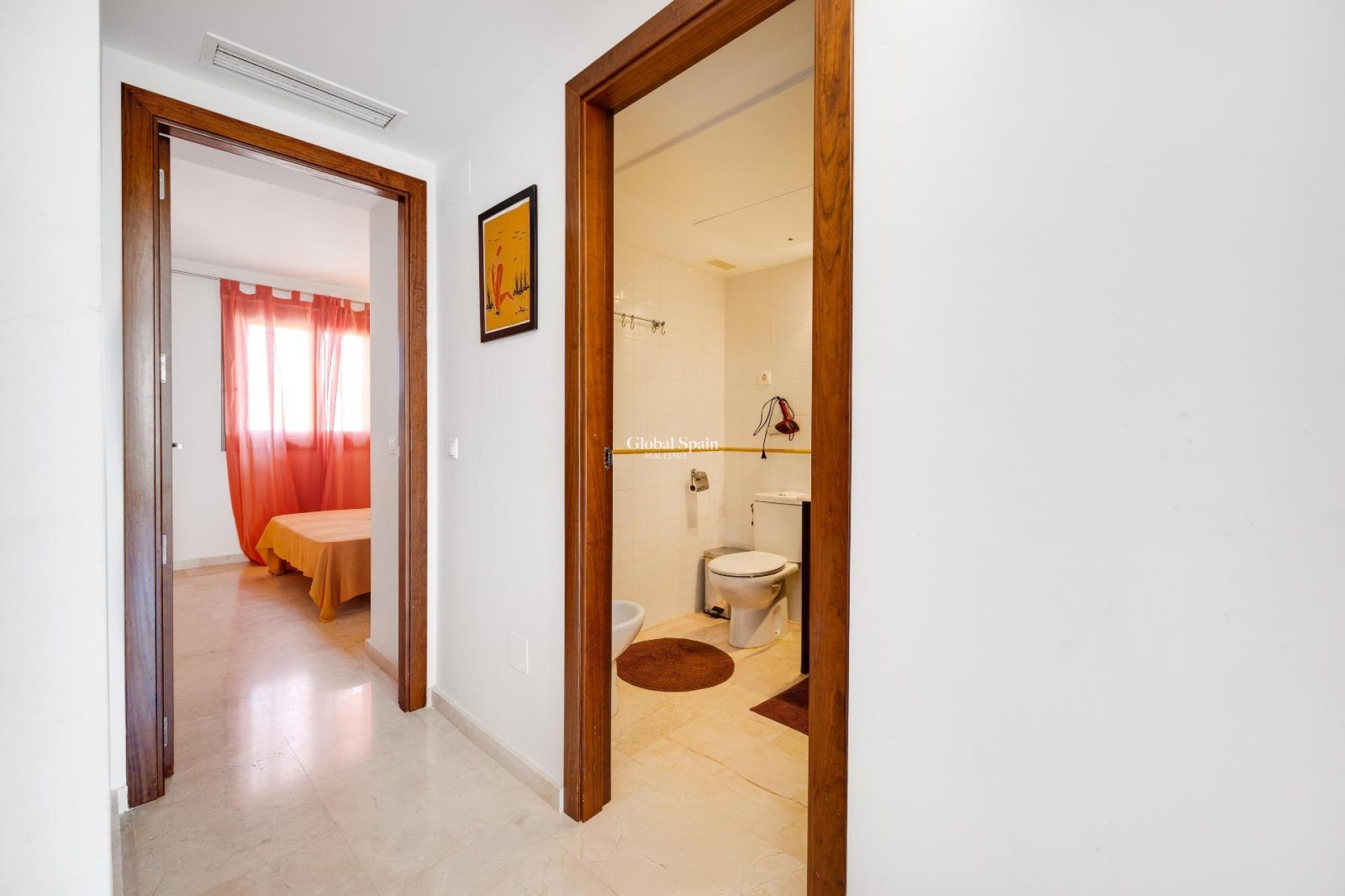 Odsprzedaż - MIESZKANIE -
TORREVIEJA - Punta Prima