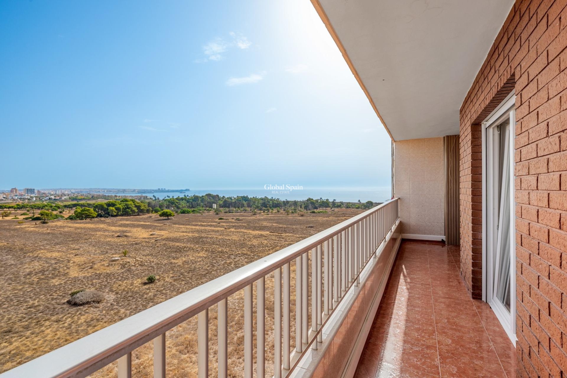 Odsprzedaż - MIESZKANIE -
TORREVIEJA - Punta Prima