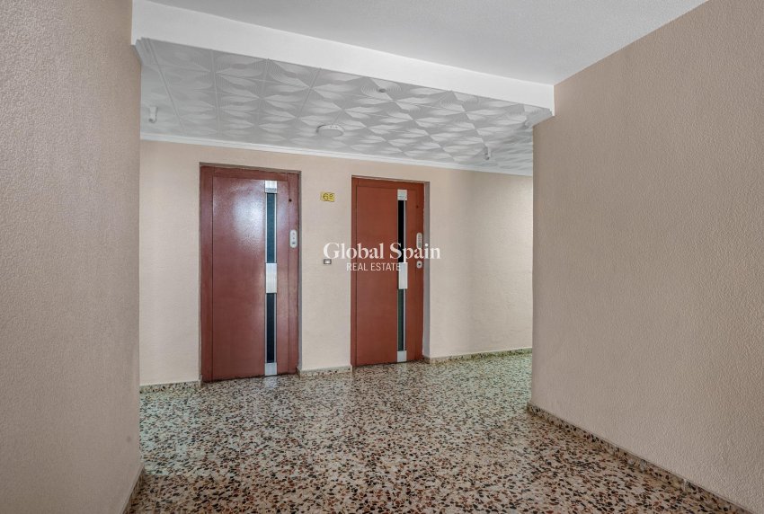 Odsprzedaż - MIESZKANIE -
TORREVIEJA - Punta Prima