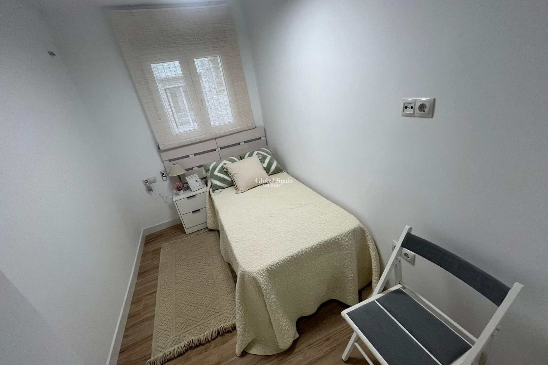Odsprzedaż - MIESZKANIE -
TORREVIEJA - Punta Prima