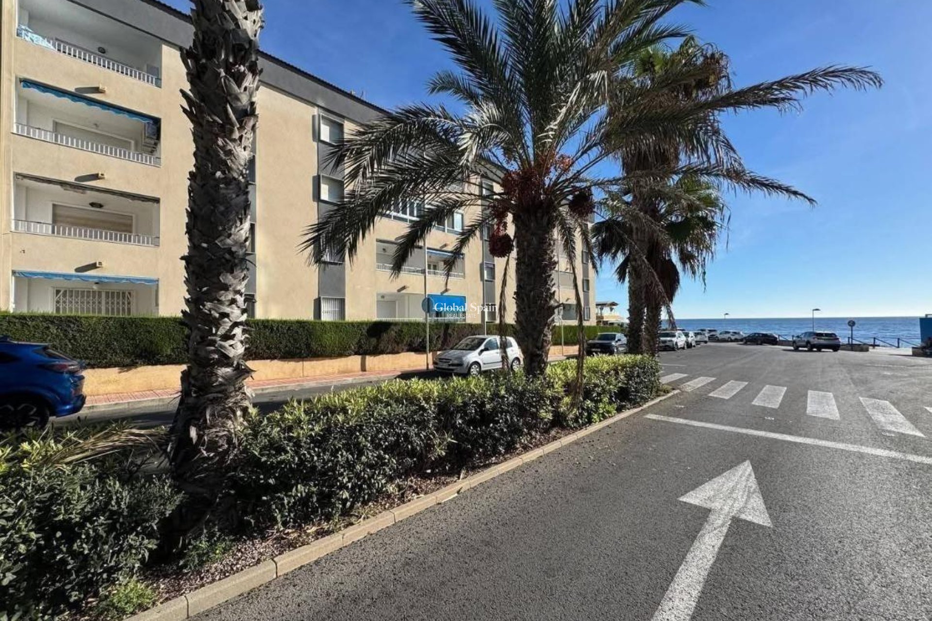 Odsprzedaż - MIESZKANIE -
TORREVIEJA - Punta Prima