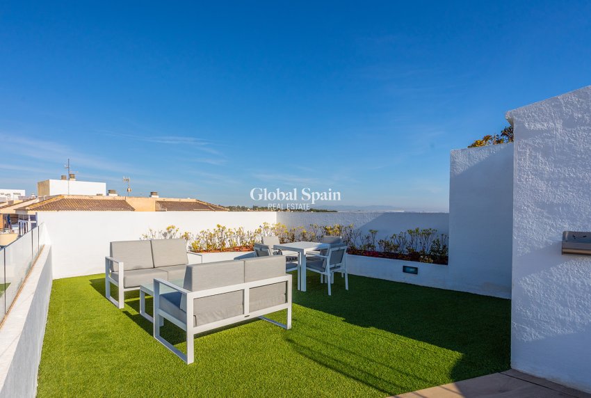 Odsprzedaż - MIESZKANIE -
TORREVIEJA - Rocio del Mar