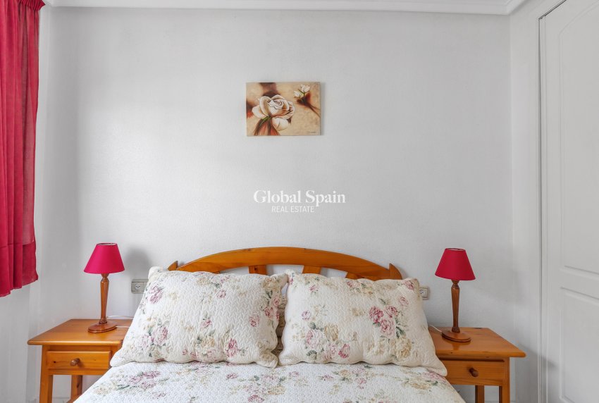 Odsprzedaż - MIESZKANIE -
TORREVIEJA - Rocio del Mar