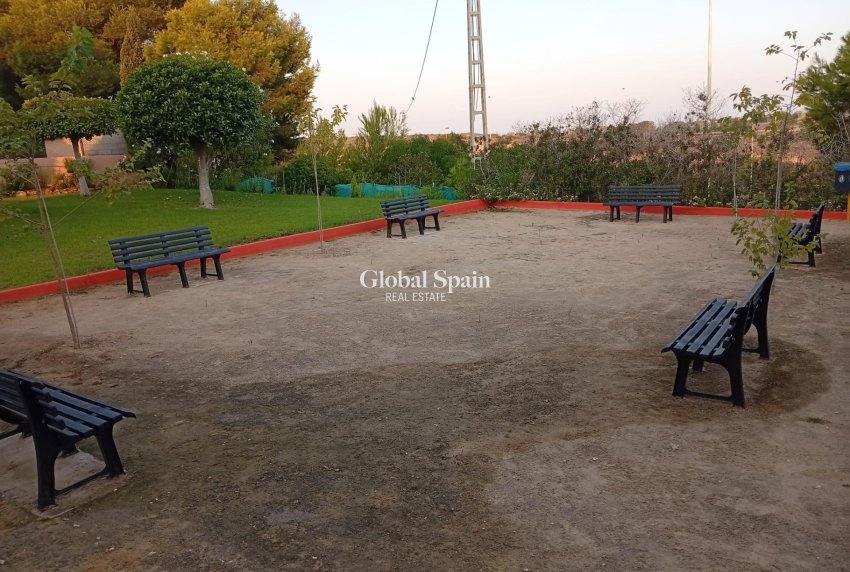 Odsprzedaż - MIESZKANIE -
TORREVIEJA - Torreblanca