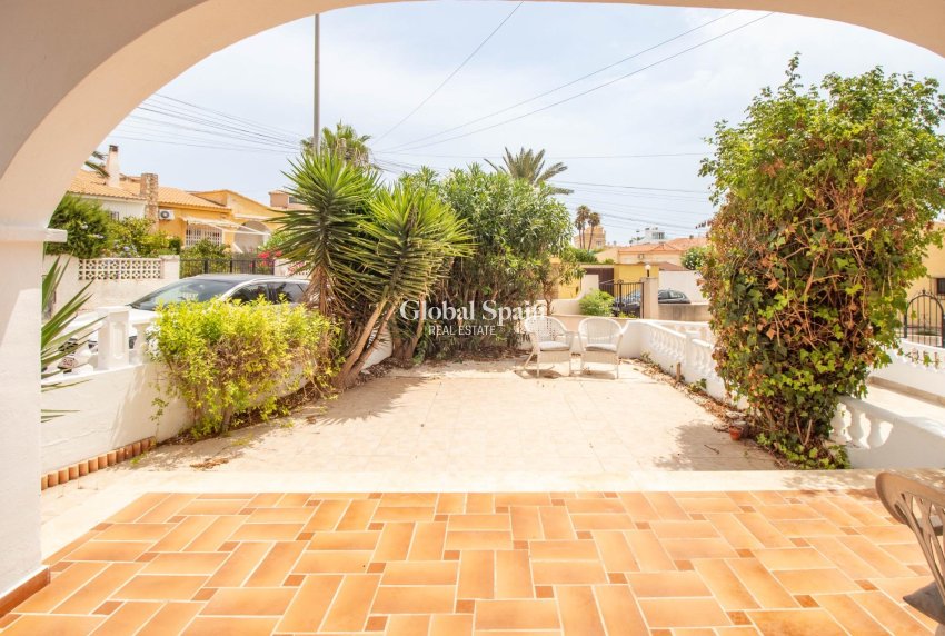 Odsprzedaż - MIESZKANIE -
TORREVIEJA - Torreblanca