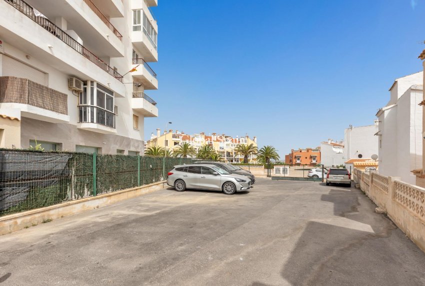 Odsprzedaż - MIESZKANIE -
TORREVIEJA - Torreblanca