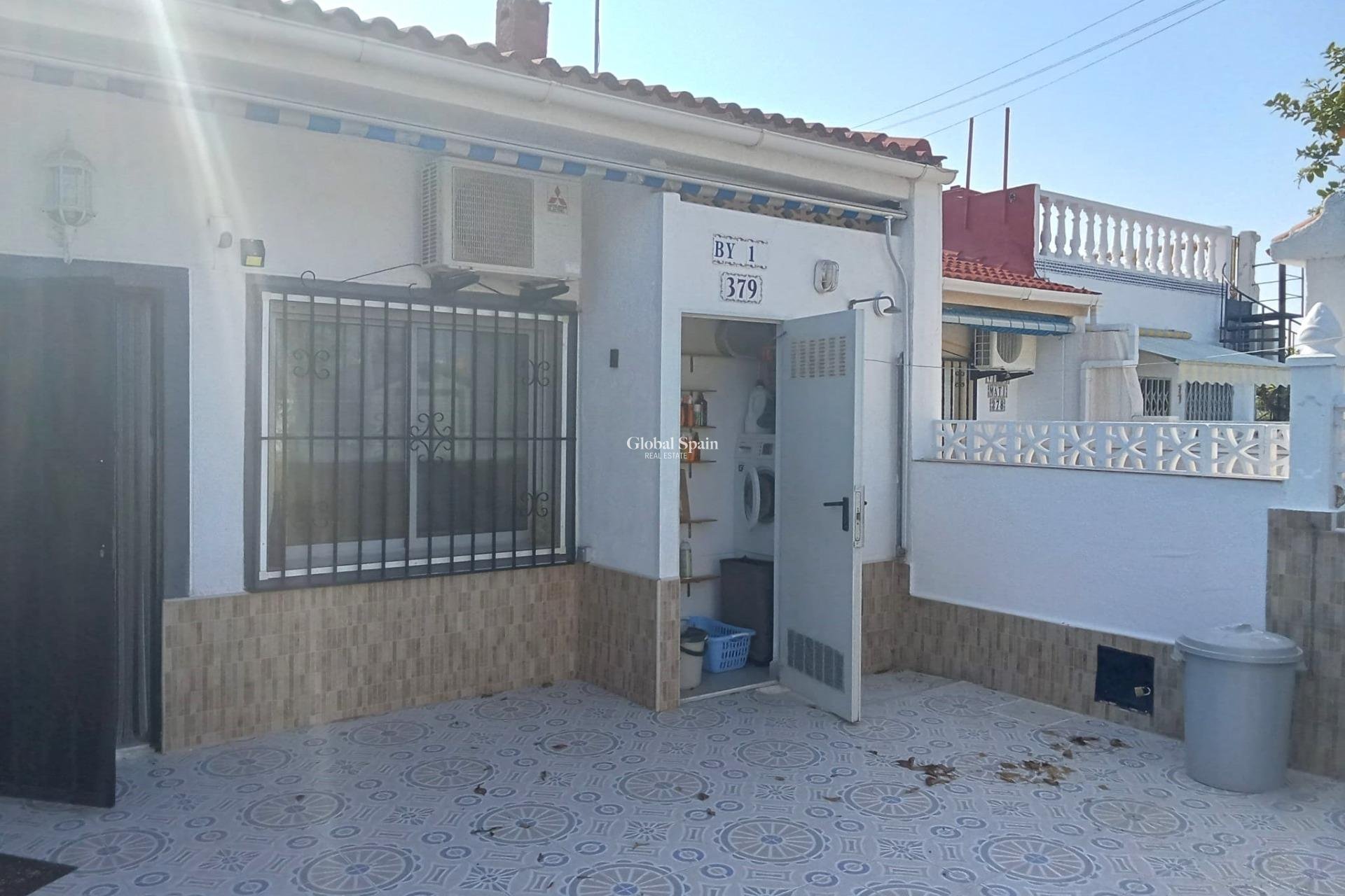 Odsprzedaż - MIESZKANIE -
TORREVIEJA - Torretas