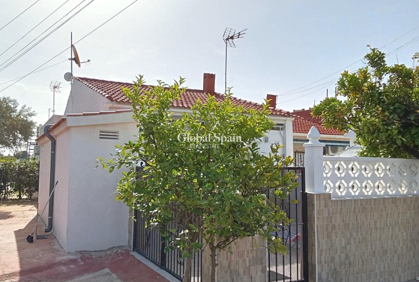Odsprzedaż - MIESZKANIE -
TORREVIEJA - Torretas