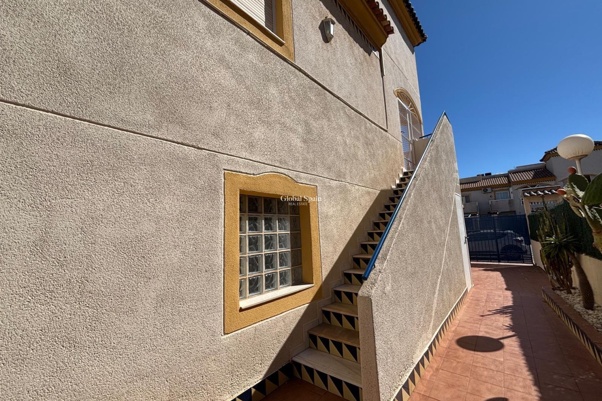 Odsprzedaż - MIESZKANIE -
TORREVIEJA - Torrevieja